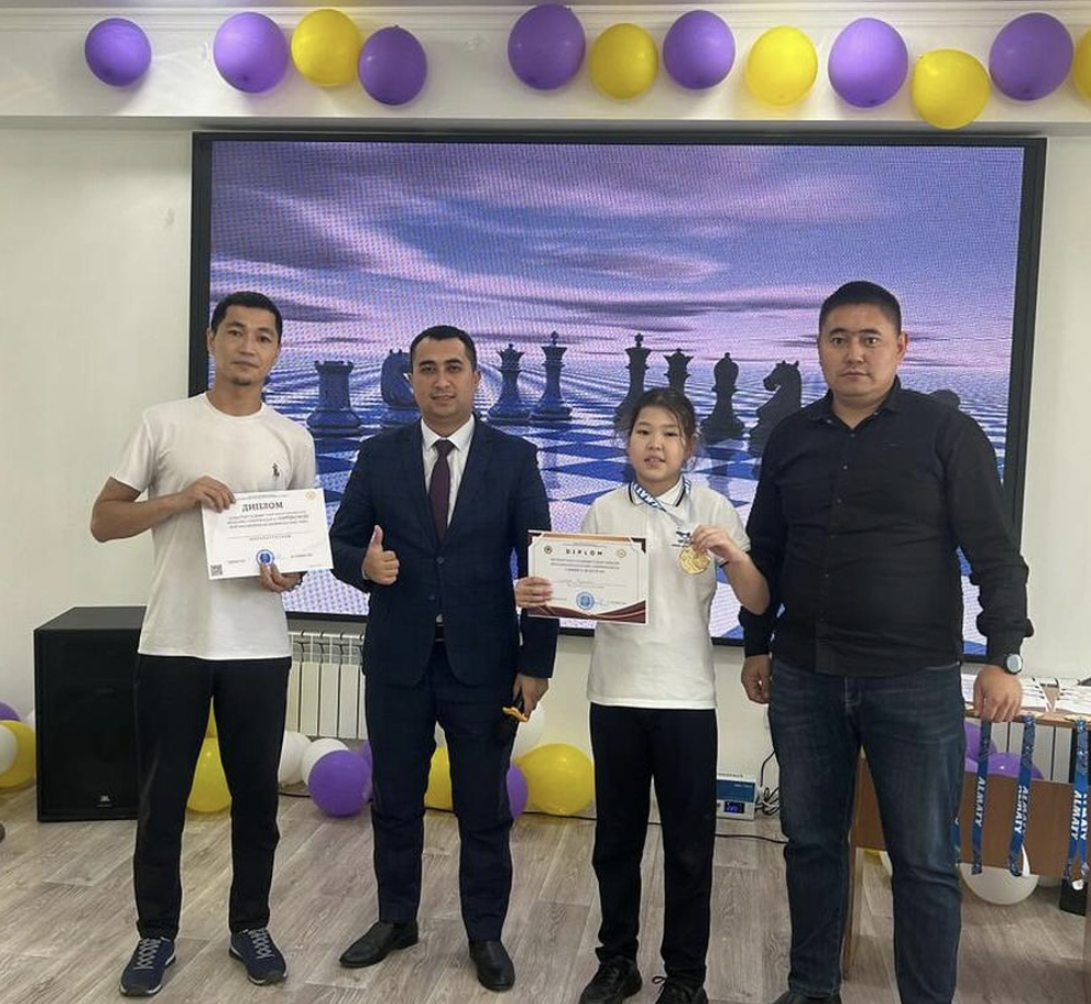 Шахматтан 2-11 сынып ұлдар-қыздар арасындағы қалалық олимпиада