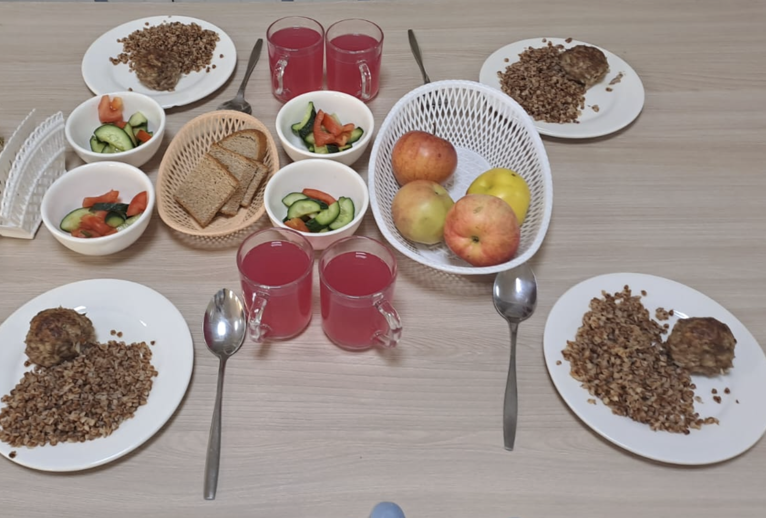 Жалпыға бірдей міндетті білім беру қоры есебінен тегін тамақтанатын 1-11 сынып оқушыларына арналған ас мәзірі