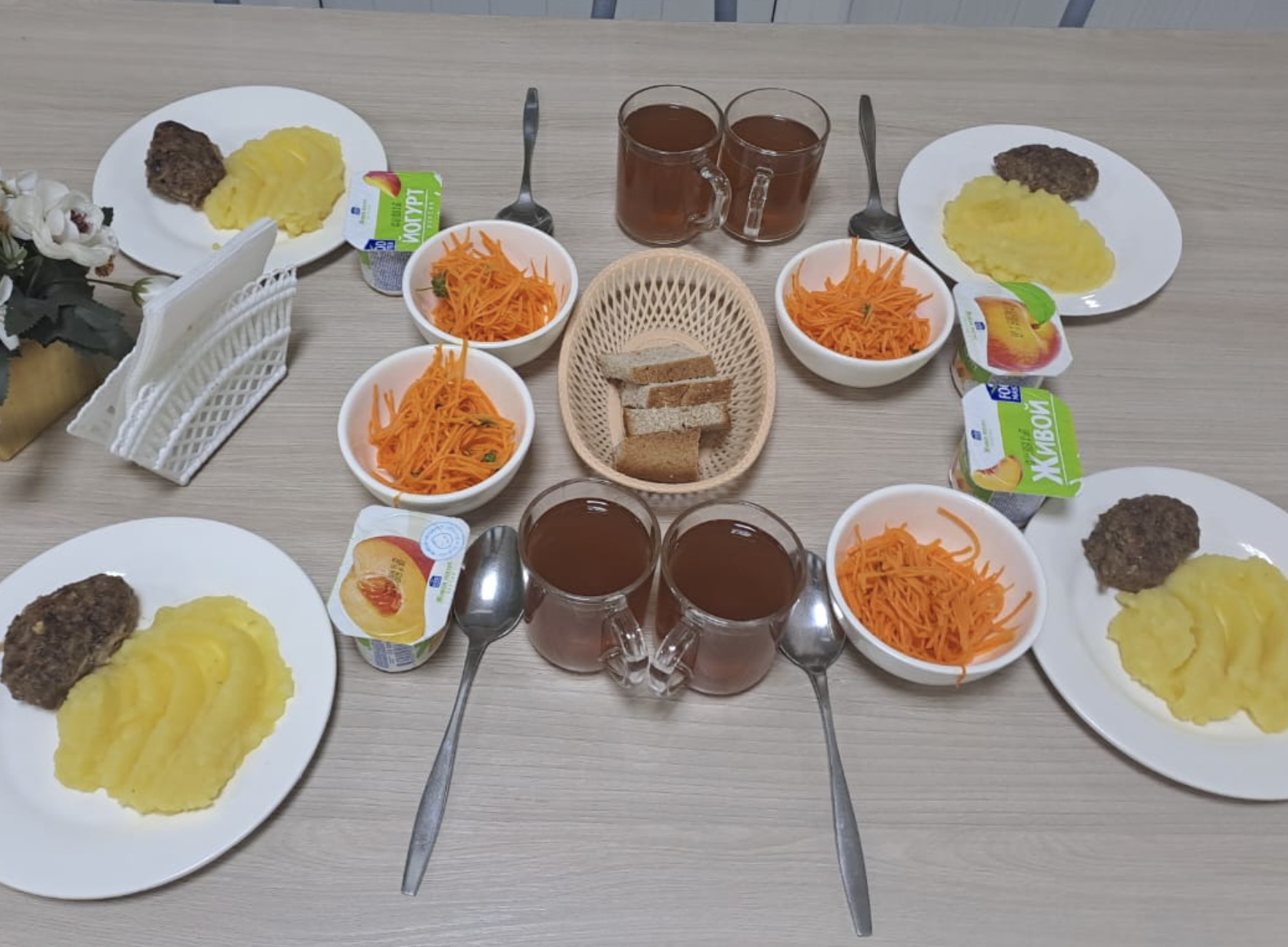 Жалпыға бірдей міндетті білім беру қоры есебінен тегін тамақтанатын 1-11 сынып оқушыларына арналған ас мәзірі