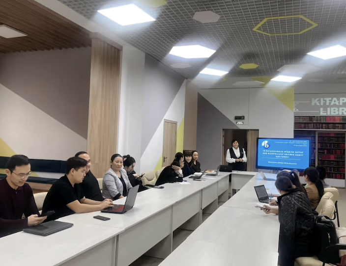 IB MYP Implementation  📚MYP, бұл тек теория ғана емес, оқушыларды шынайы өмірдегі қажетті дағдыларға дайындайтын бағдарлама. Мектебіміздің химия пәні мұғалімі Жорабаева Динара Жумадиллаевна IB MYP бағдарласымен сабақ беретін пән мұғалімдеріне жобаға