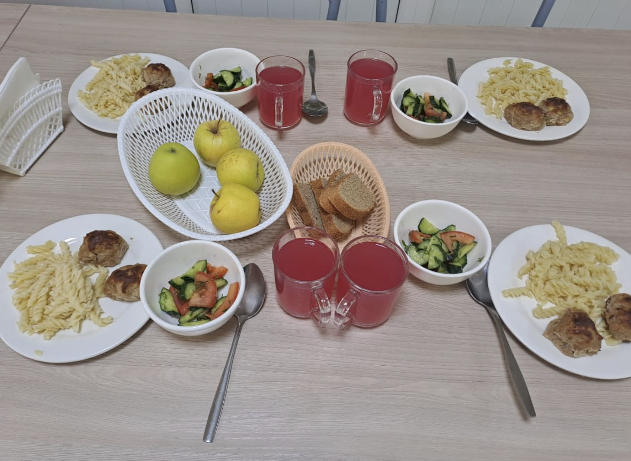 Жалпыға бірдей міндетті білім беру қоры есебінен тегін тамақтанатын 1-11 сынып оқушыларына арналған ас мәзірі