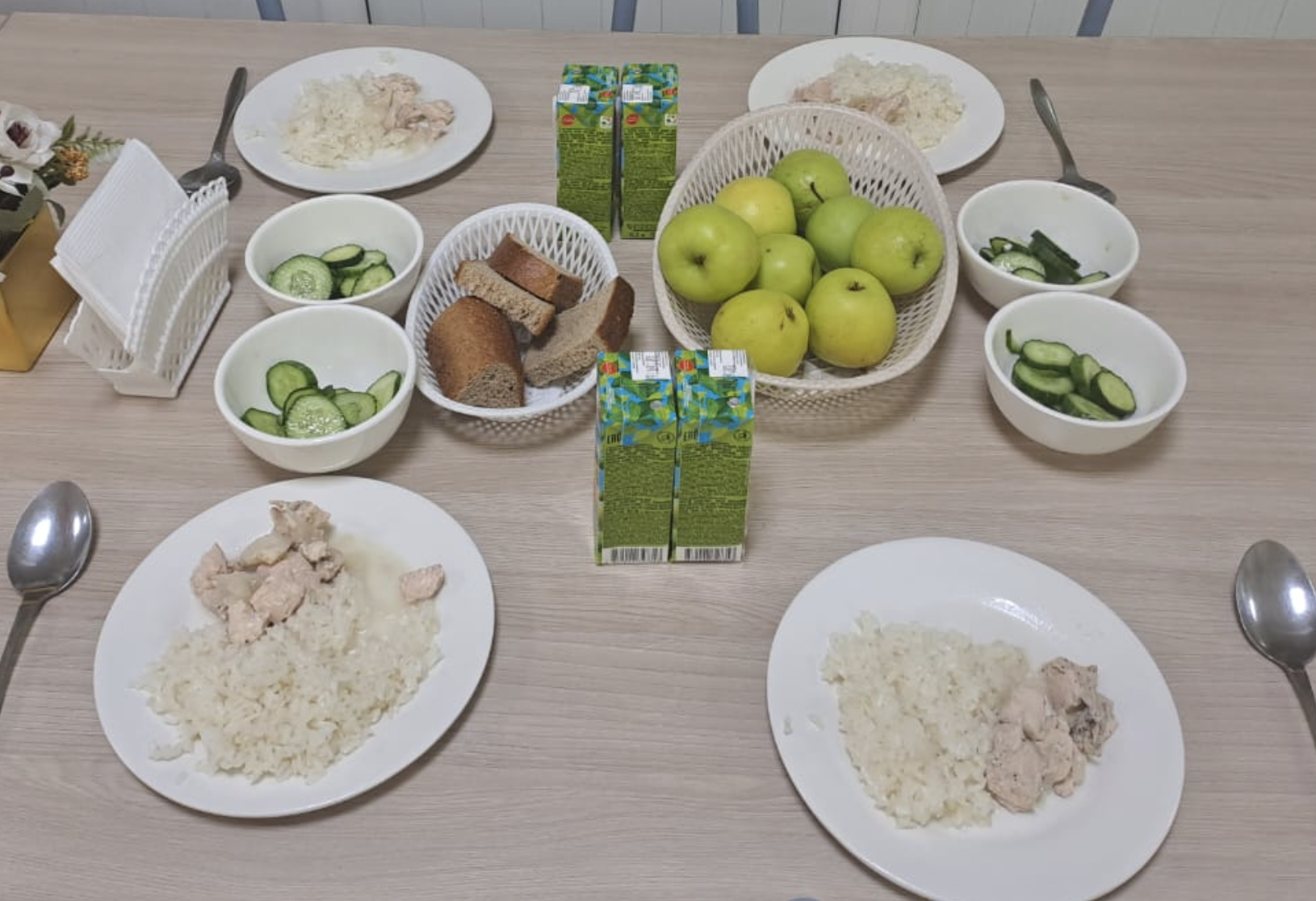 Жалпыға бірдей міндетті білім беру қоры есебінен тегін тамақтанатын 1-11 сынып оқушыларына арналған ас мәзірі