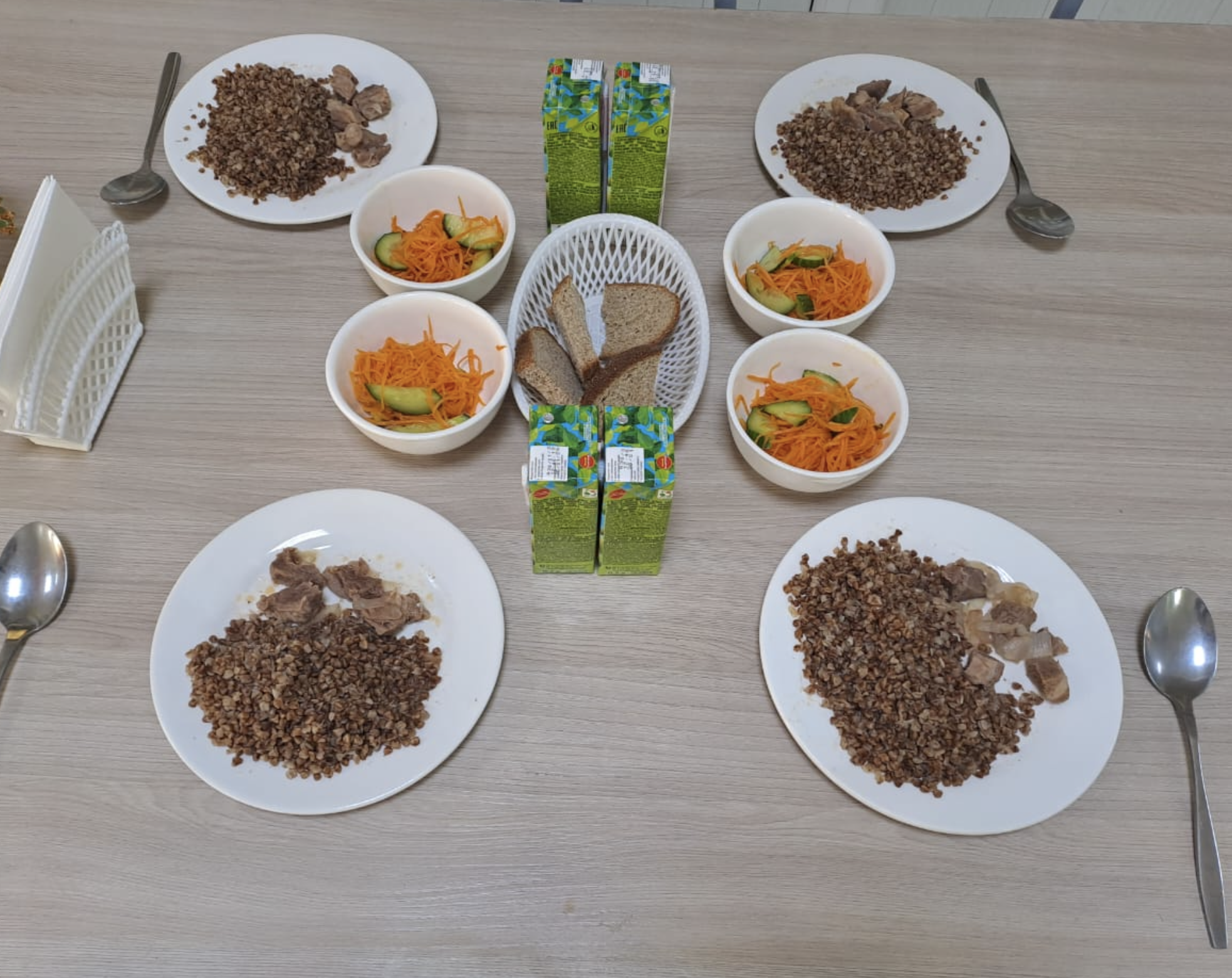 Жалпыға бірдей міндетті білім беру қоры есебінен тегін тамақтанатын 1-11 сынып оқушыларына арналған ас мәзірі