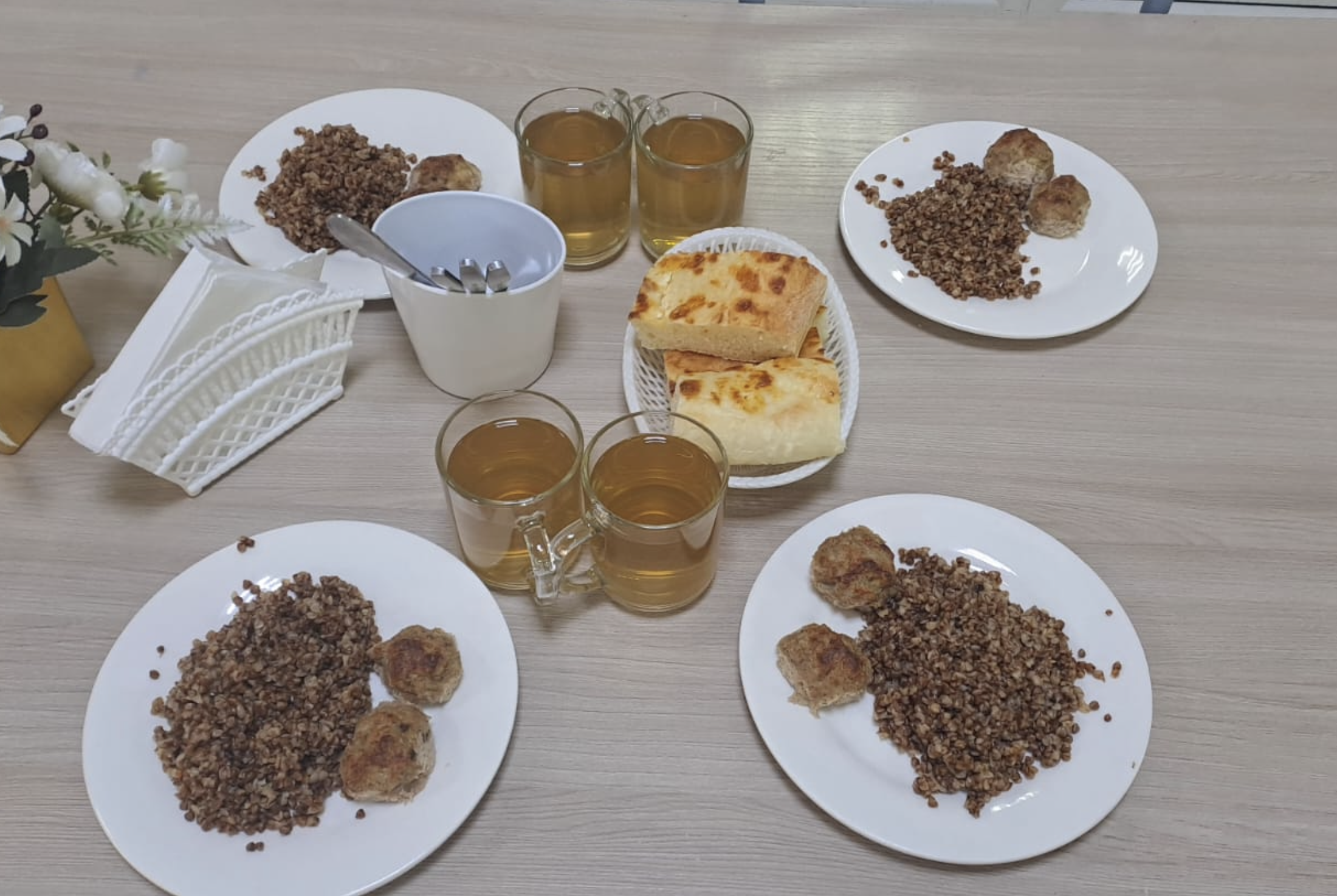 Жалпыға бірдей міндетті білім беру қоры есебінен тегін тамақтанатын 1-11 сынып оқушыларына арналған ас мәзірі