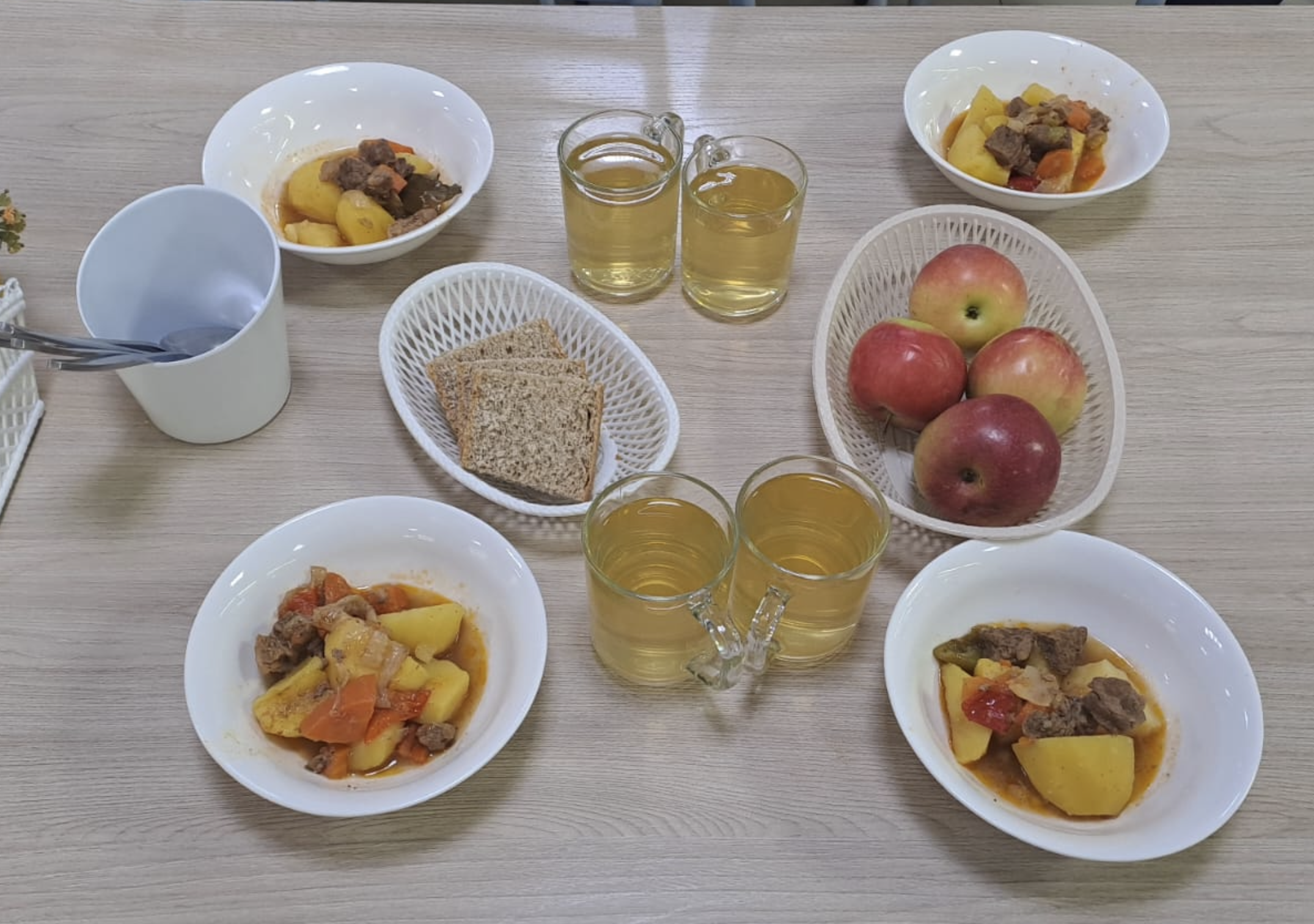 Жалпыға бірдей міндетті білім беру қоры есебінен тегін тамақтанатын 1-11 сынып оқушыларына арналған ас мәзірі