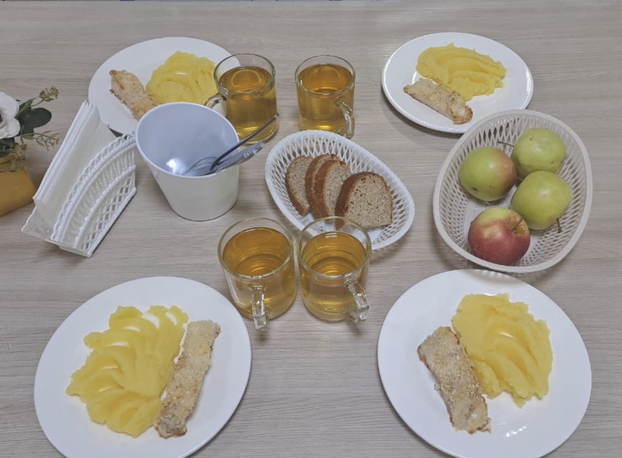 Жалпыға бірдей міндетті білім беру қоры есебінен тегін тамақтанатын 1-11 сынып оқушыларына арналған ас мәзірі