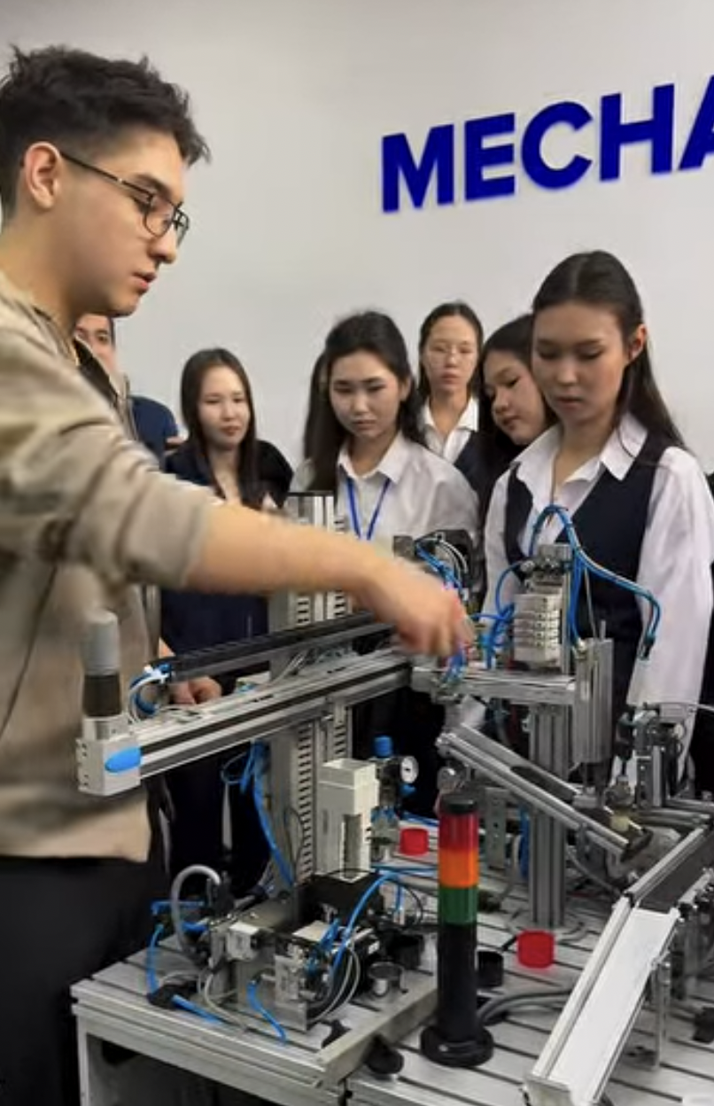 Almaty Polytechnic College оқу орнына танымдық экскурсия ұйымдастырылды